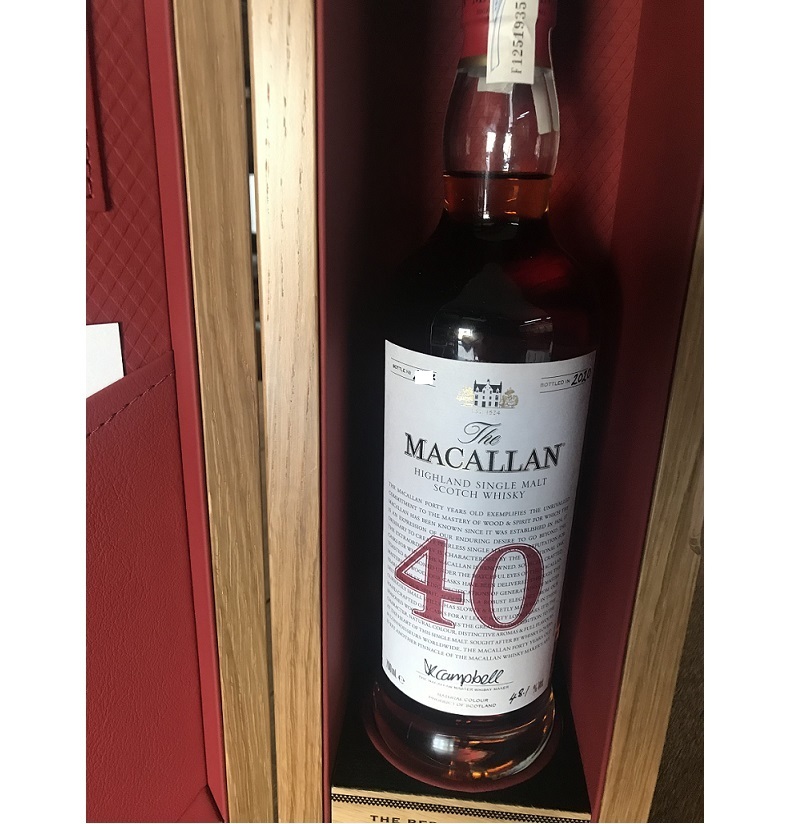 La collection rouge de Macallan 40 ans d'âge - The Macallan®